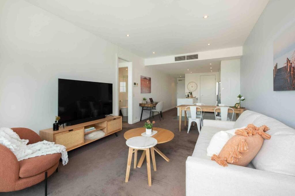 City Apartment, Pool & Carpark แอดิเลด ภายนอก รูปภาพ